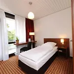 Ξενοδοχείο Bildungshaus St. Bernhard - Wohnen Und Tagen 2*
