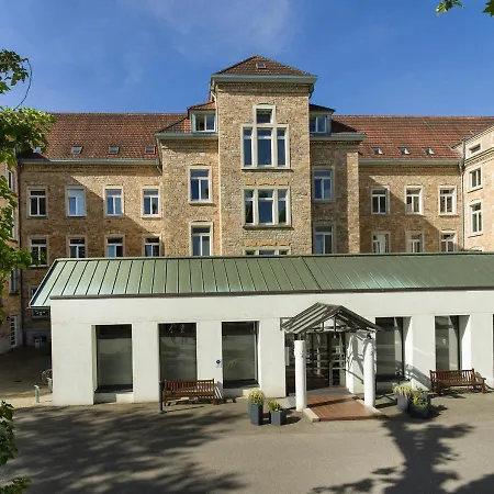 Bildungshaus St. Bernhard - Wohnen Und Tagen Hotel 2*