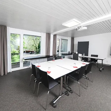 Hotel Bildungshaus St. Bernhard - Wohnen Und Tagen