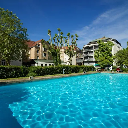 Bildungshaus St. Bernhard - Wohnen Und Tagen Hotel 2*