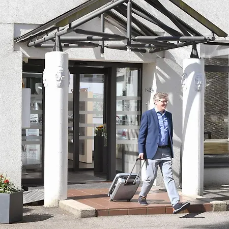 Bildungshaus St. Bernhard - Wohnen Und Tagen Hotel 2*