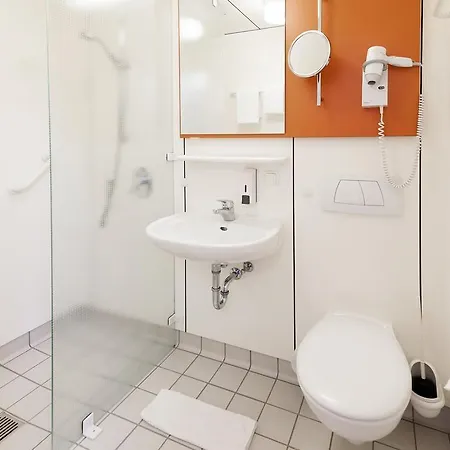 Szálloda Bildungshaus St. Bernhard - Wohnen Und Tagen 2*