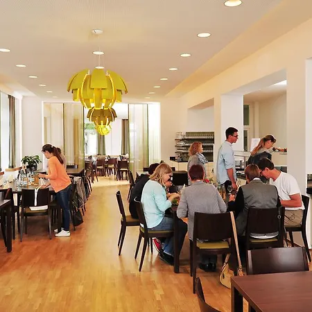 Szálloda Bildungshaus St. Bernhard - Wohnen Und Tagen 2*