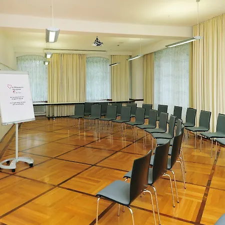 Bildungshaus St. Bernhard - Wohnen Und Tagen Rastatt