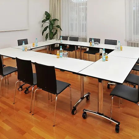 Hotel Bildungshaus St. Bernhard - Wohnen Und Tagen 2*