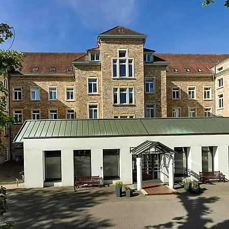 Bildungshaus St. Bernhard - Wohnen Und Tagen