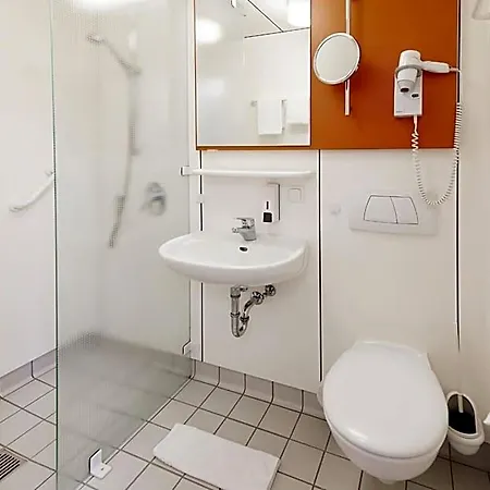 Bildungshaus St. Bernhard - Wohnen Und Tagen 2*