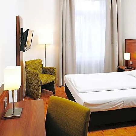 Bildungshaus St. Bernhard - Wohnen Und Tagen 2* Rastatt
