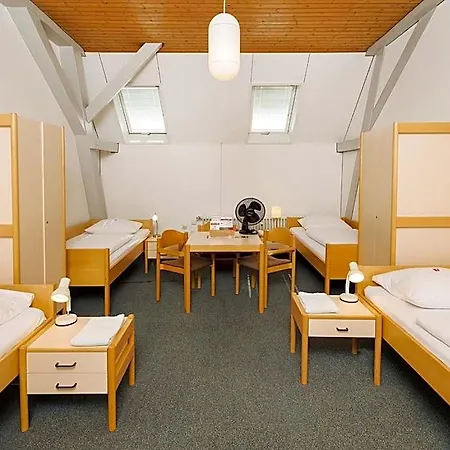 Bildungshaus St. Bernhard - Wohnen Und Tagen Hotel 2*