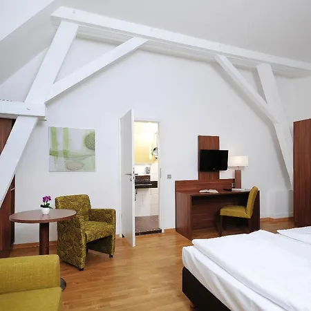 Bildungshaus St. Bernhard - Wohnen Und Tagen Rastatt
