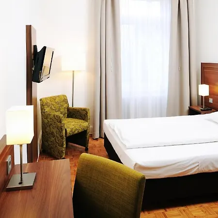 Bildungshaus St. Bernhard - Wohnen Und Tagen 2* Rastatt