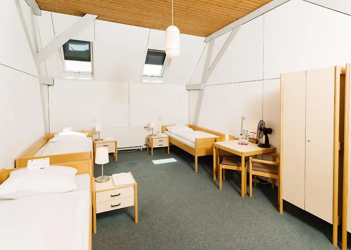 ホテル Bildungshaus St. Bernhard - Wohnen Und Tagen